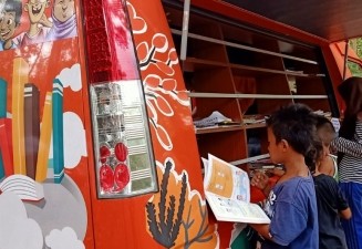 Mendukung Anak Lewat Mobil Sahabat Anak