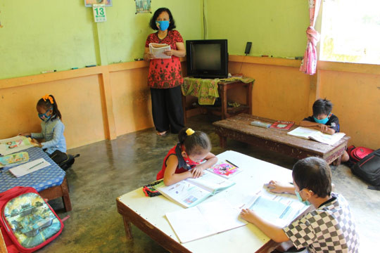 Terus Mengajar di Tengah Pandemi