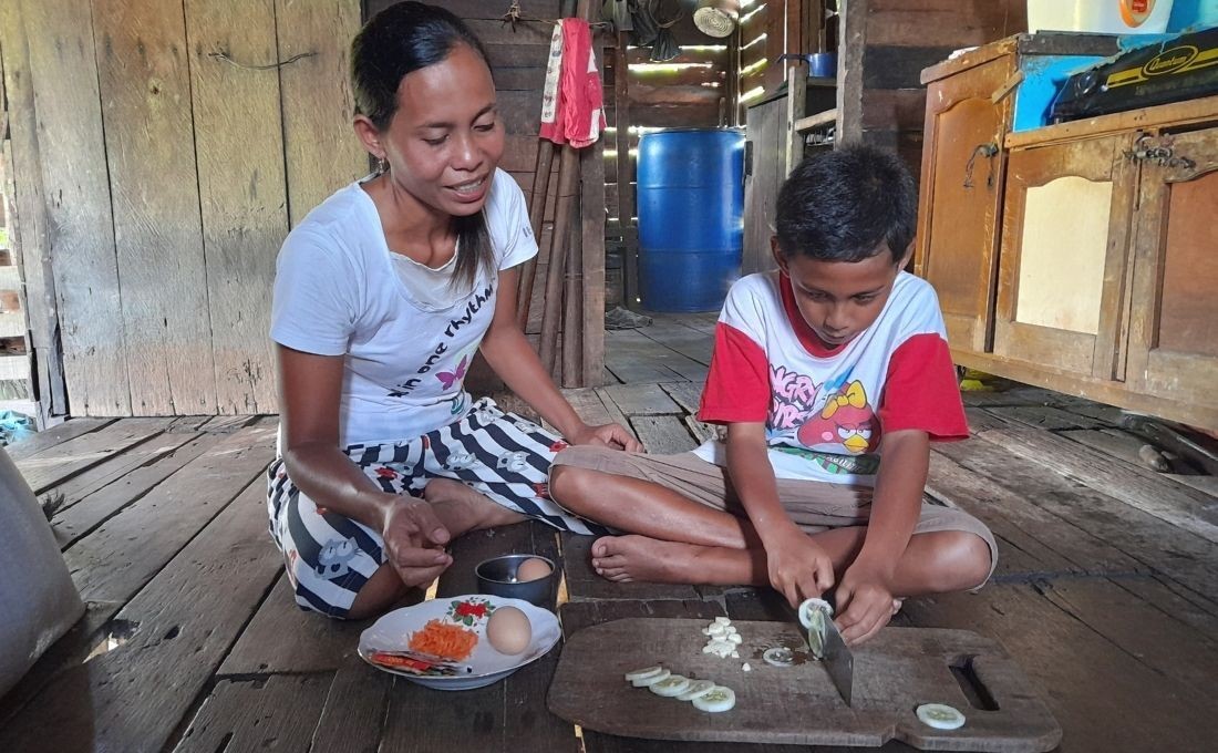 Program Bantuan Nontunai Dukung Kegiatan Bersama Anak di Rumah