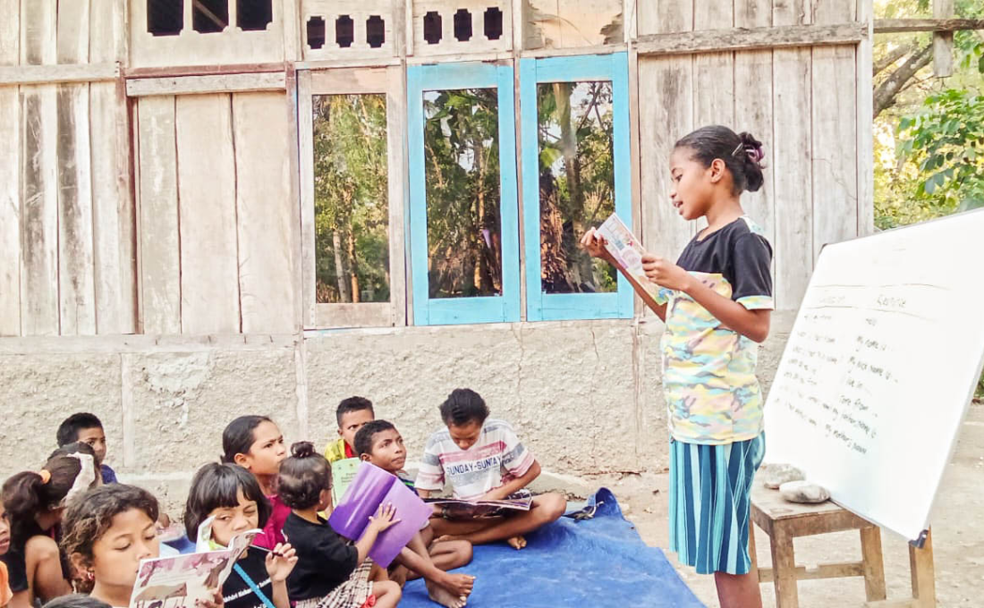 Jadi Guru Cilik untuk Dampingi Adik-adik