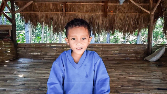 Senangnya Punya Air untuk Mandi Sebelum Sekolah