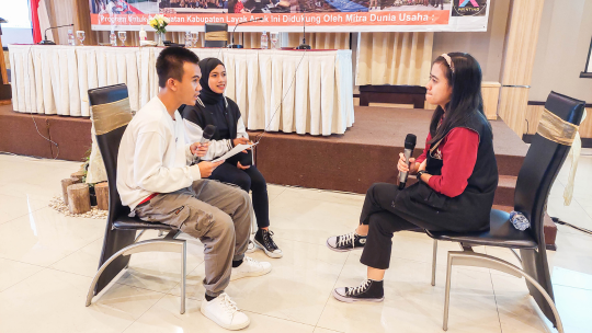 Empowering the Next Generation: How Esty Mentors Children in West Kalimantan 