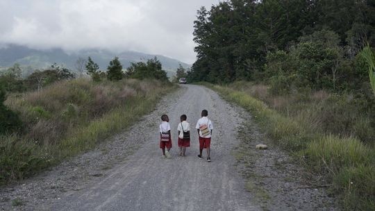 Pentingnya Dukungan Pendidikan Untuk Anak-Anak di Daerah Terpencil!
