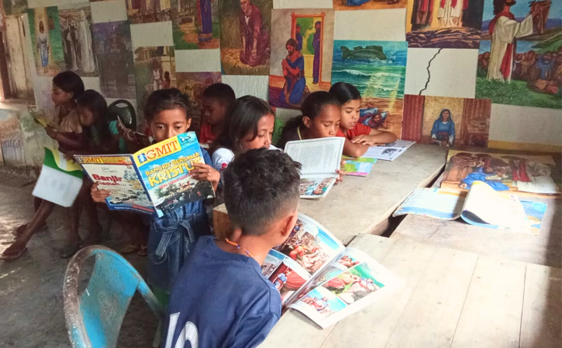 Forum Anak Fasilitasi Pojok Baca di Desa